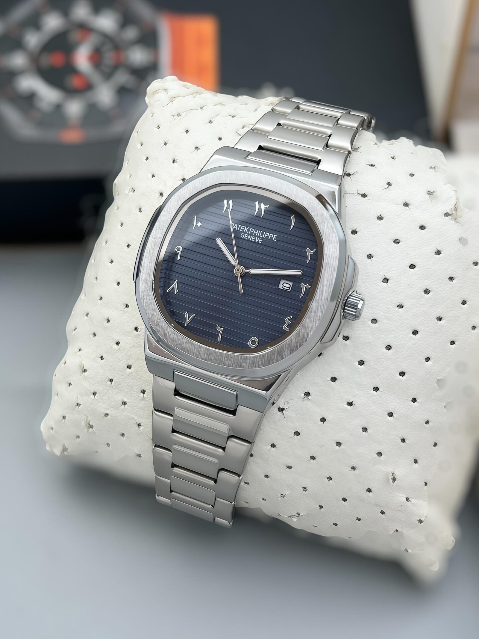 67 Patek Nautilus Green Dial Luxury Edition